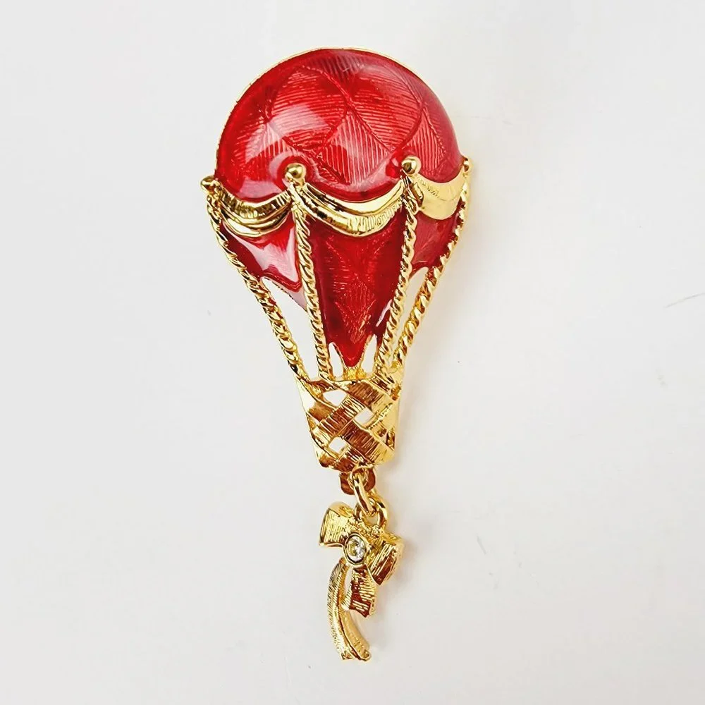 Vintage‎ Red Enamel Hot Air Balloon Pin Gold Tone Bow Charm Rhinestone Brooch